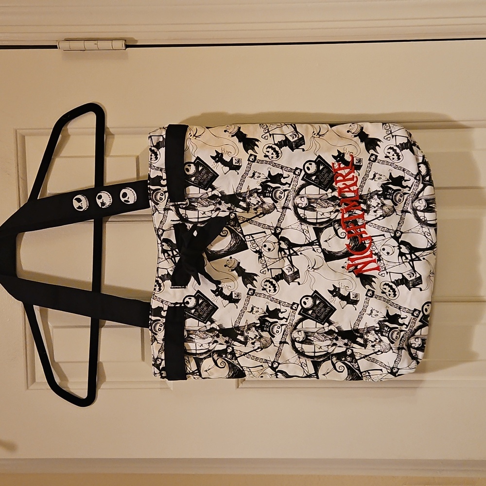 Disneyland Resort Nightmare Before CHRISTMAS BLACK AND WHITE TOTE BAG